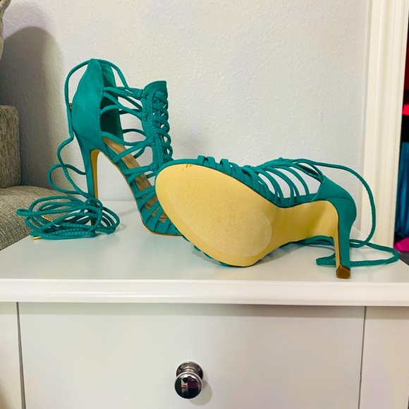 Green Strappy Peep-toe Heels - Picture 2 of 2
